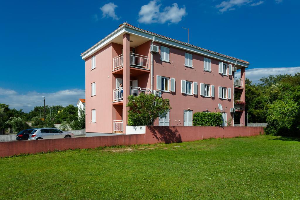 Apartman Snjezana Malinska Exterior photo